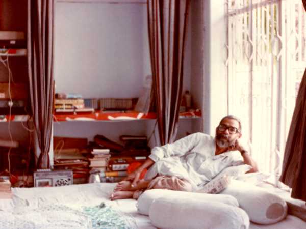Hem Jain Den